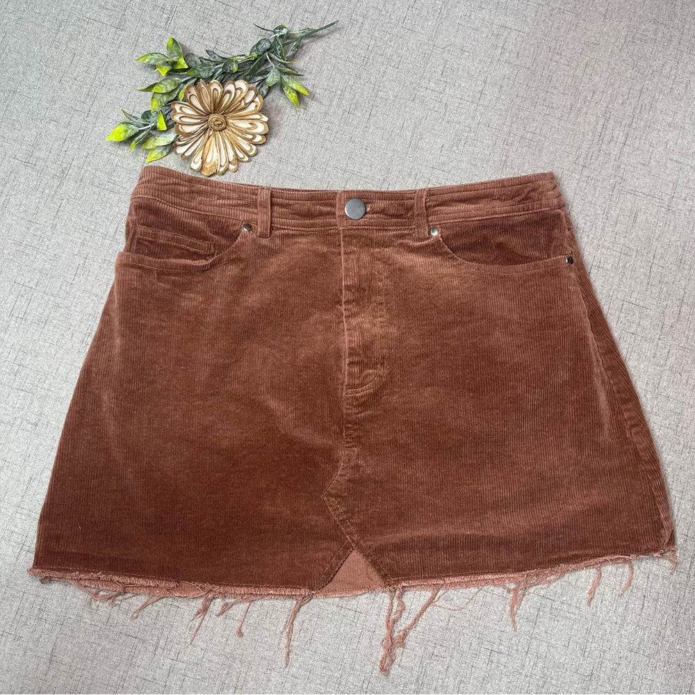 Lulu’s Happy Go Lucky Brown Corduroy Mini Skirt Frayed Hem Large - Picture 7 of 11